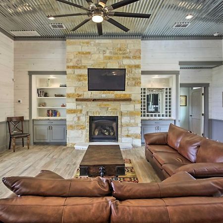 Вилла Ladera Wimberley Estate On 13 Acres With Hot Tub Экстерьер фото