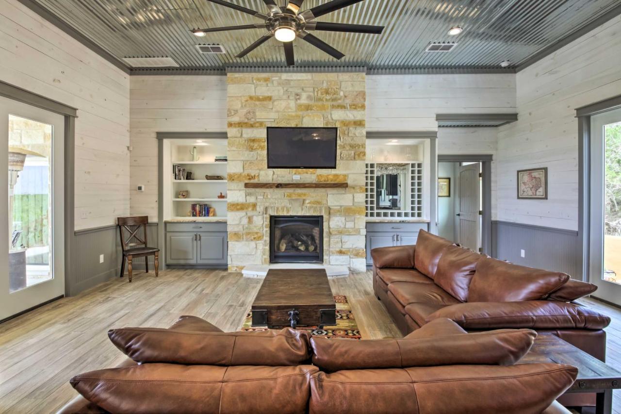 Вилла Ladera Wimberley Estate On 13 Acres With Hot Tub Экстерьер фото