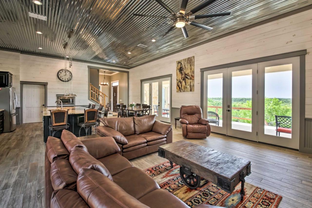 Вилла Ladera Wimberley Estate On 13 Acres With Hot Tub Экстерьер фото