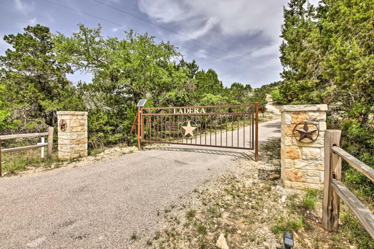 Вилла Ladera Wimberley Estate On 13 Acres With Hot Tub Экстерьер фото