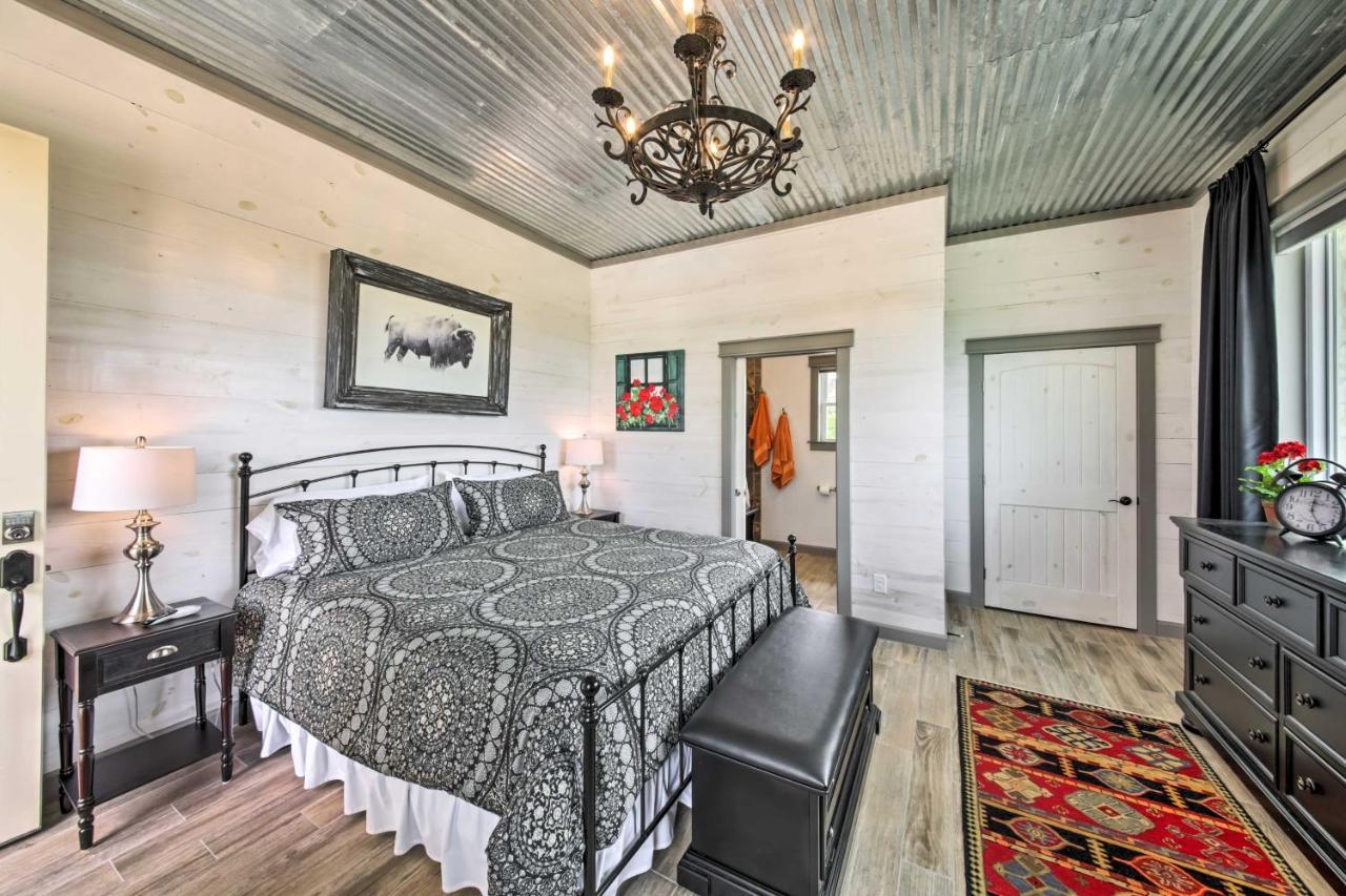 Вилла Ladera Wimberley Estate On 13 Acres With Hot Tub Экстерьер фото