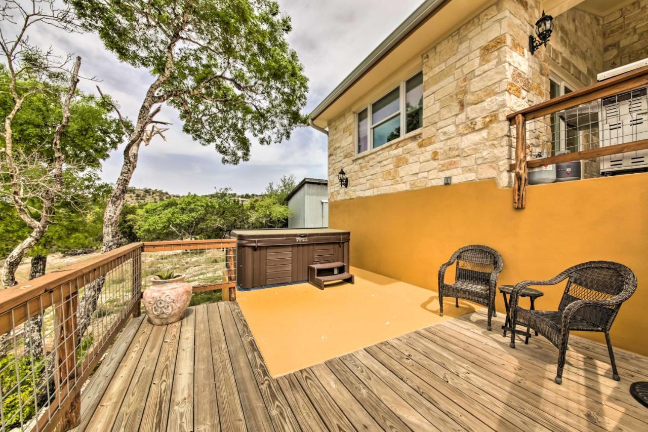 Вилла Ladera Wimberley Estate On 13 Acres With Hot Tub Экстерьер фото