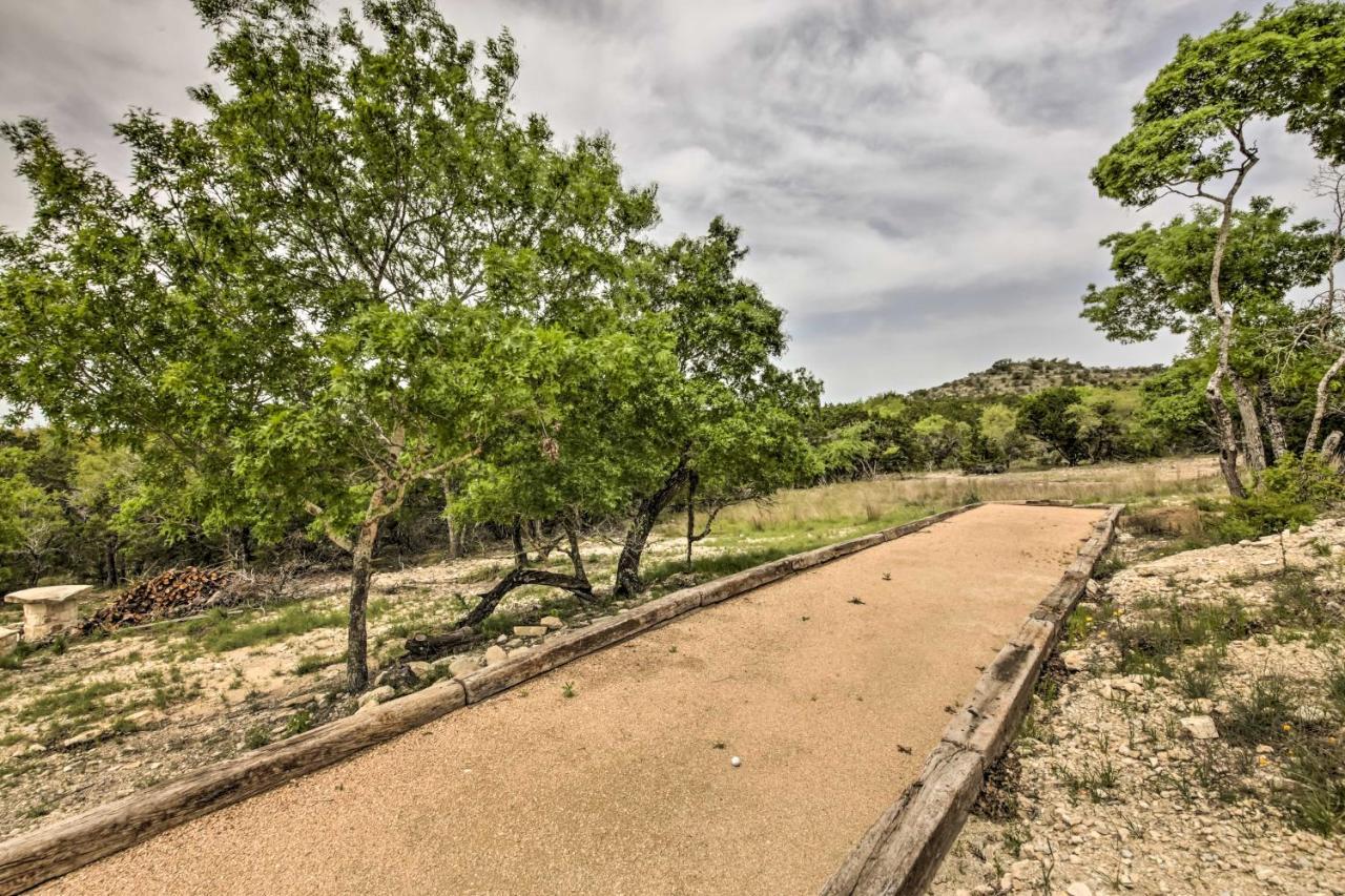 Вилла Ladera Wimberley Estate On 13 Acres With Hot Tub Экстерьер фото