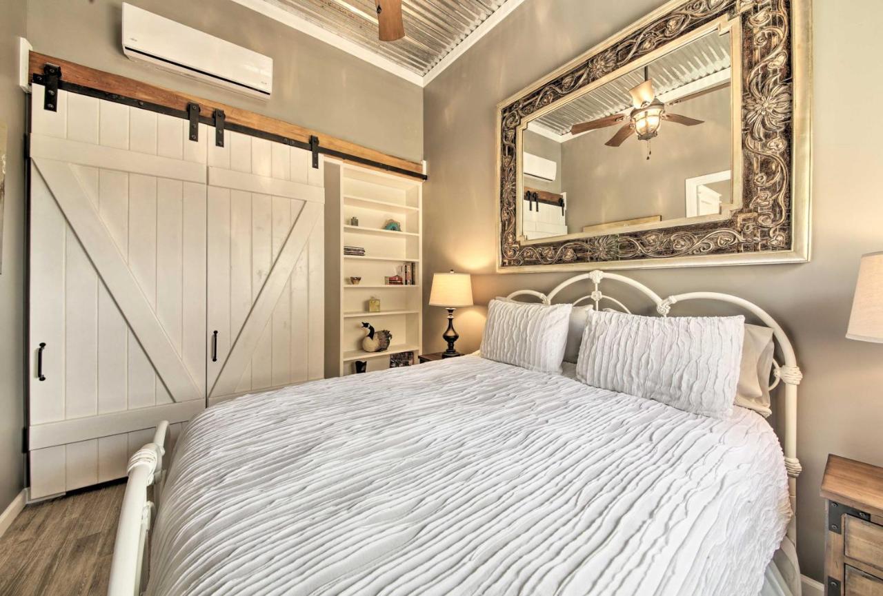 Вилла Ladera Wimberley Estate On 13 Acres With Hot Tub Экстерьер фото